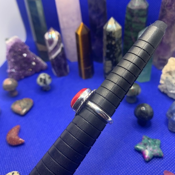 Dainty Red Coral Ring in Cute Twisty Setting. .925 Silver Plated. Size 5.5 - Picture 10 of 10